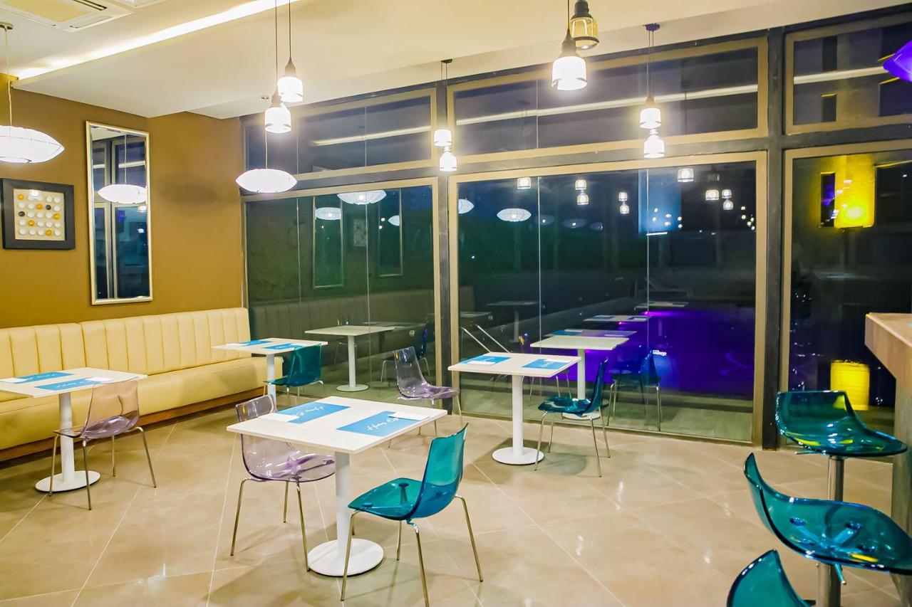 Royal Residences By Design Union Aliayabiagba エクステリア 写真