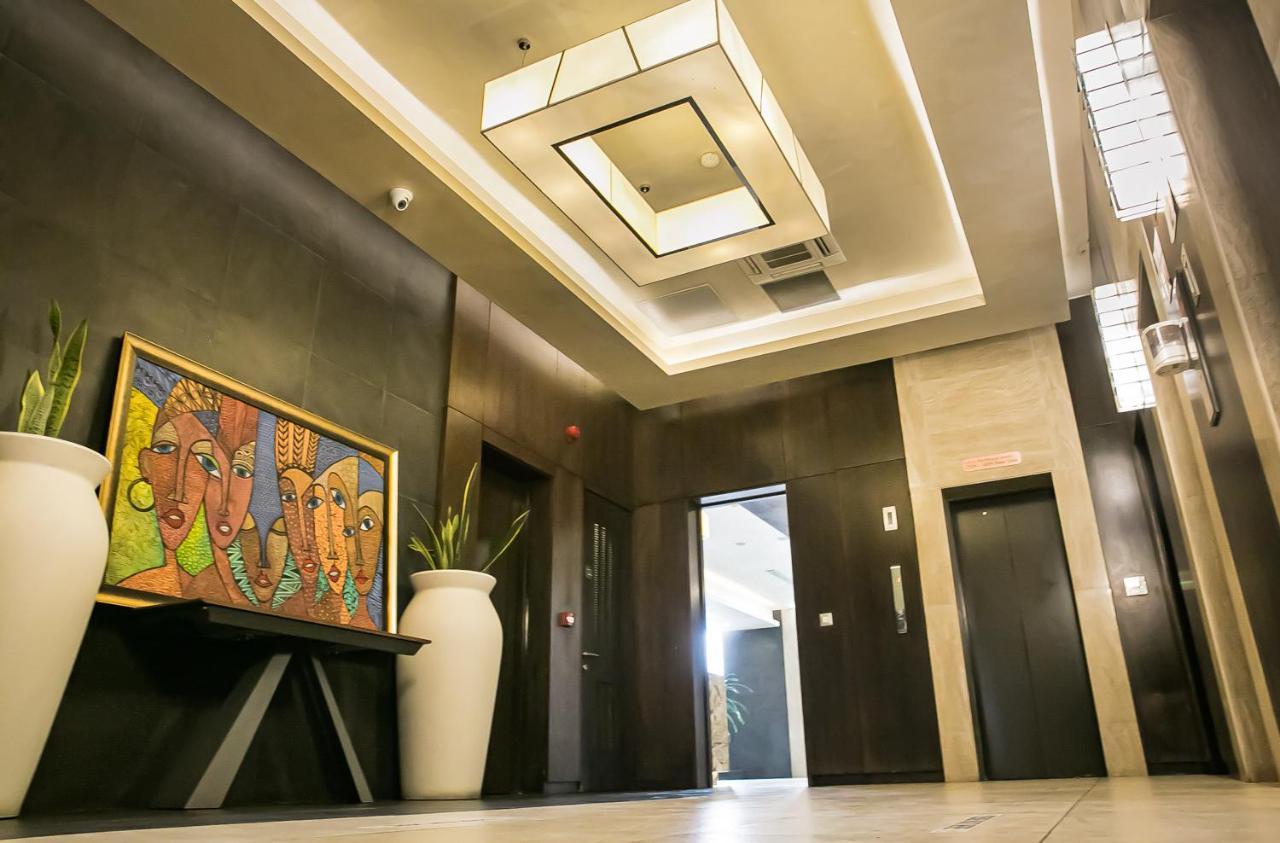Royal Residences By Design Union Aliayabiagba エクステリア 写真