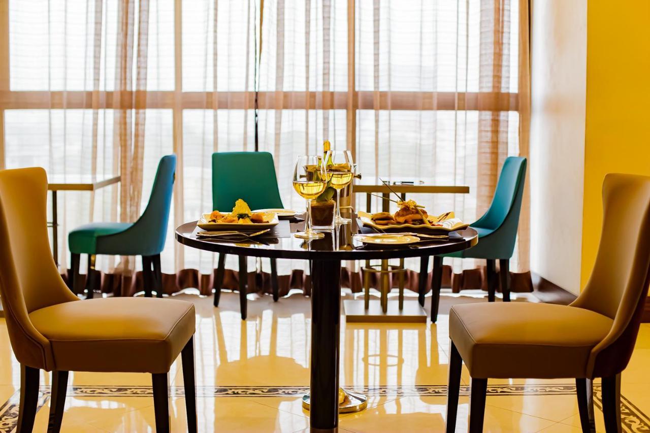 Royal Residences By Design Union Aliayabiagba エクステリア 写真