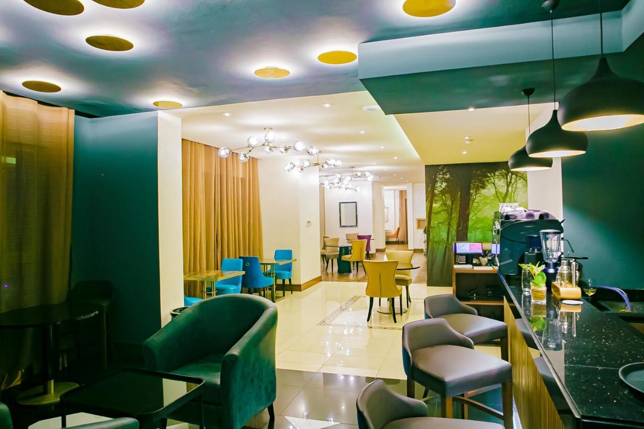 Royal Residences By Design Union Aliayabiagba エクステリア 写真